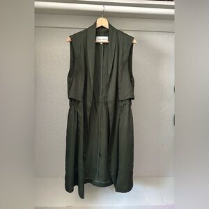 Cupcakes & Cashmere olive green duster - adjustable cinch waist. Size M.